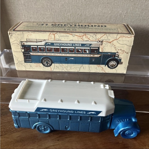 Vintage 1976 Avon for Men "'31 GREYHOUND" Everest After Shave 5 oz. - Picture 1 of 6